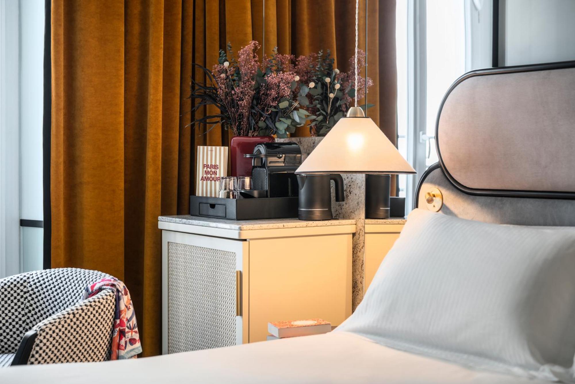 Faubourg Galant - Handwritten Collection Paris