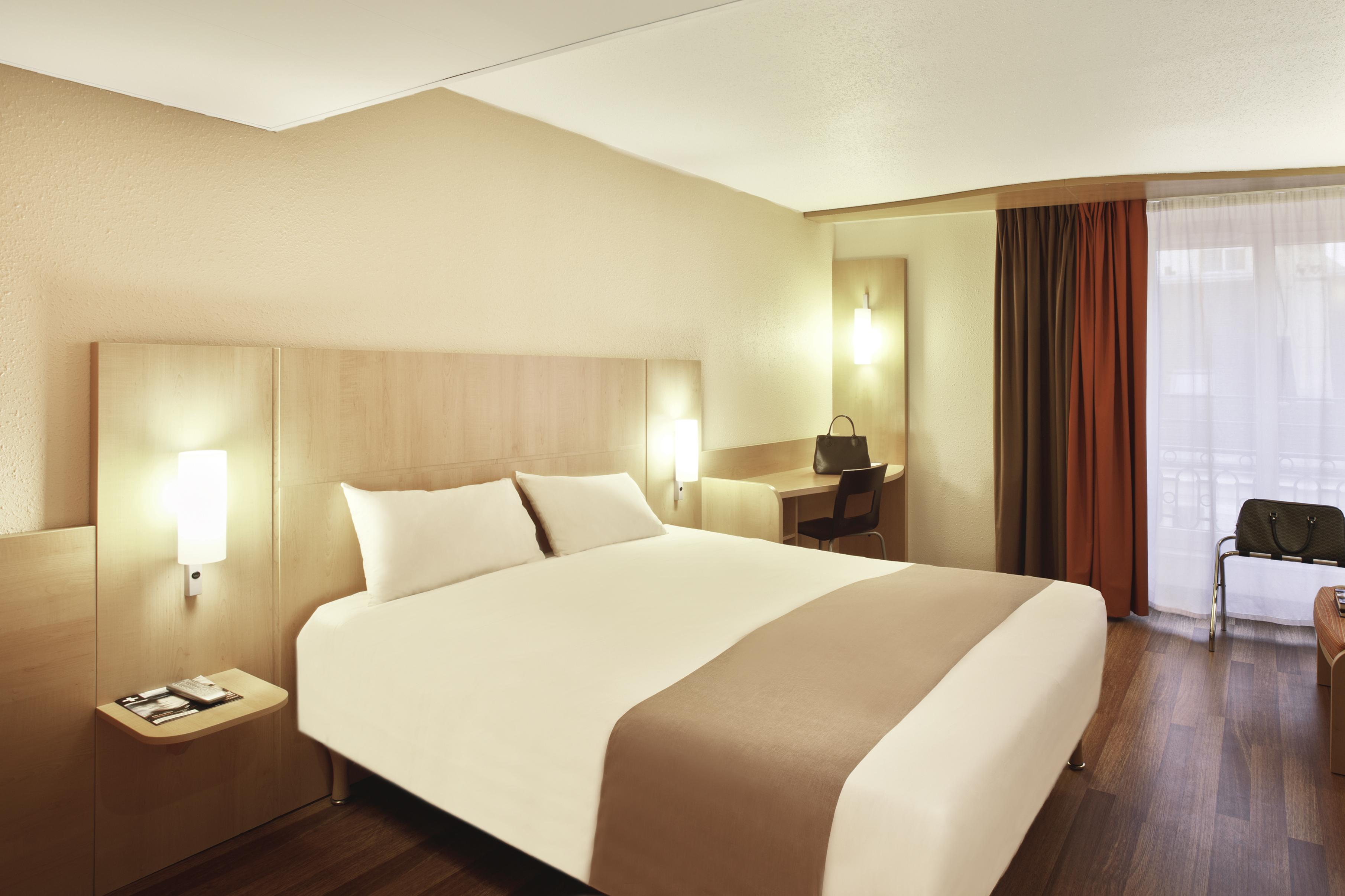 Faubourg Galant - Handwritten Collection