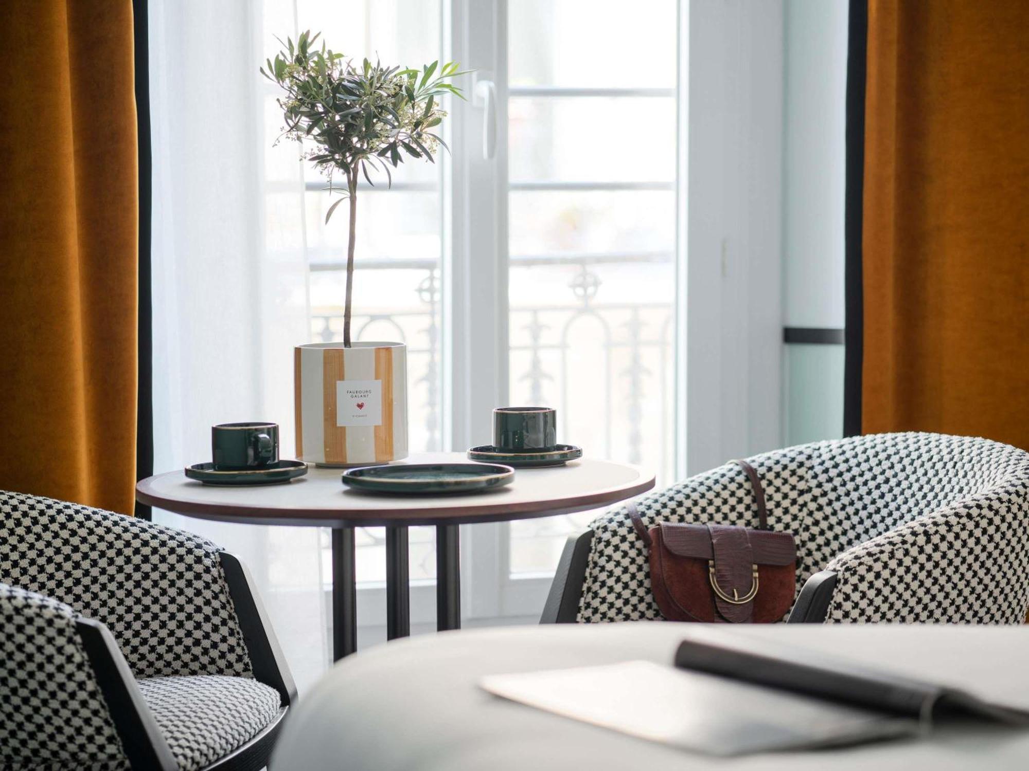 Faubourg Galant - Handwritten Collection